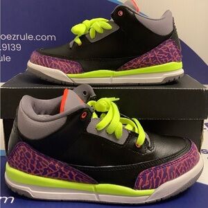 Air Jordan 3 Black Atomic Red Kids Size 2.5y